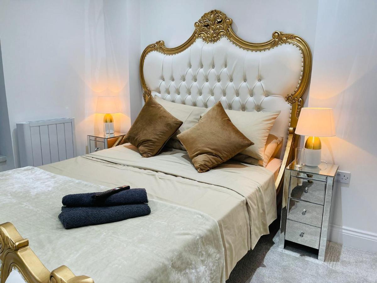 Salt Hill Windsor Legoland Eton Heathrow Luxury 2 Bed 1 Bath Free Parking Appartamento Slough Esterno foto