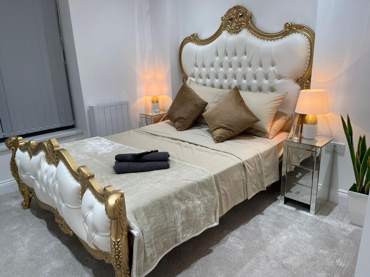 Salt Hill Windsor Legoland Eton Heathrow Luxury 2 Bed 1 Bath Free Parking Appartamento Slough Esterno foto