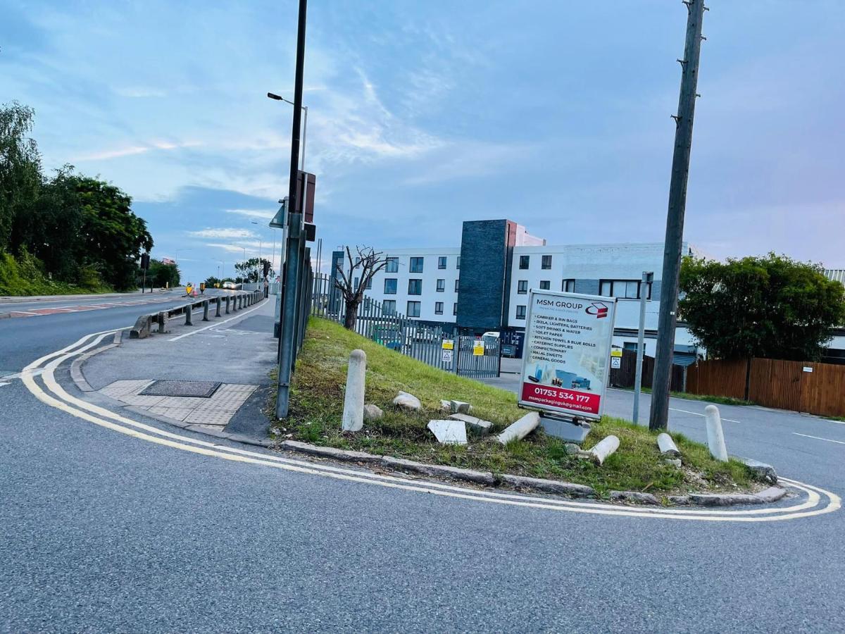 Salt Hill Windsor Legoland Eton Heathrow Luxury 2 Bed 1 Bath Free Parking Appartamento Slough Esterno foto