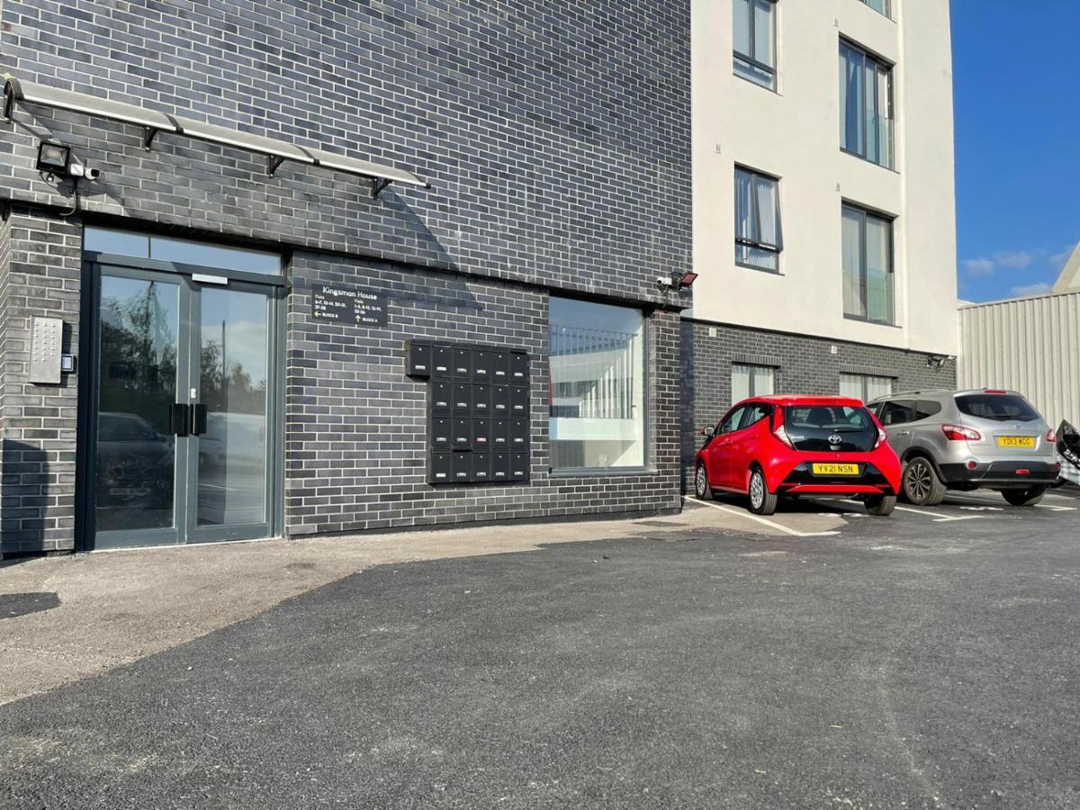 Salt Hill Windsor Legoland Eton Heathrow Luxury 2 Bed 1 Bath Free Parking Appartamento Slough Esterno foto