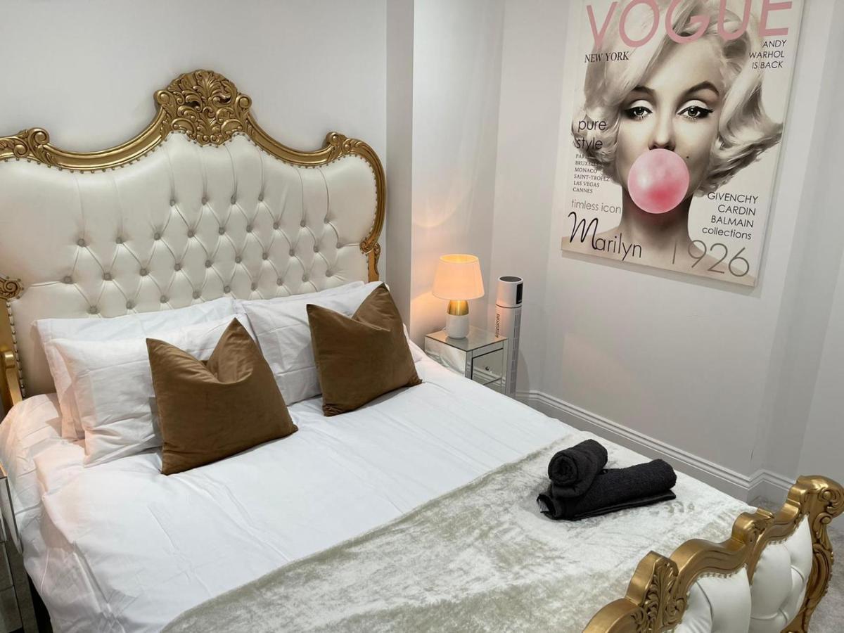 Salt Hill Windsor Legoland Eton Heathrow Luxury 2 Bed 1 Bath Free Parking Appartamento Slough Esterno foto