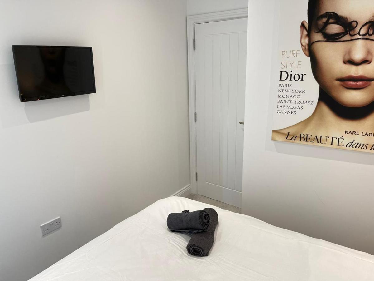 Salt Hill Windsor Legoland Eton Heathrow Luxury 2 Bed 1 Bath Free Parking Appartamento Slough Esterno foto